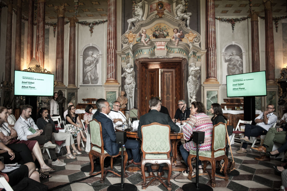 Josef Göbel und Alfref Pierer mit Publikum im wunderschönen Schloss Hollenegg